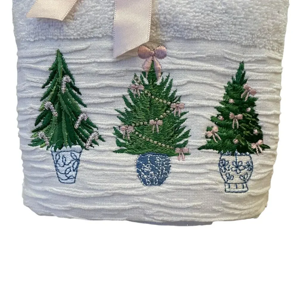 Christmas Hand Towels 2pc Embroidered Chinoiserie Christmas Trees Cotton NEW